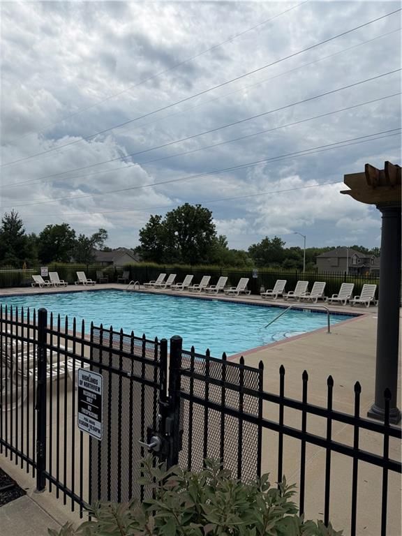 8829 N Essex Drive — photo 35