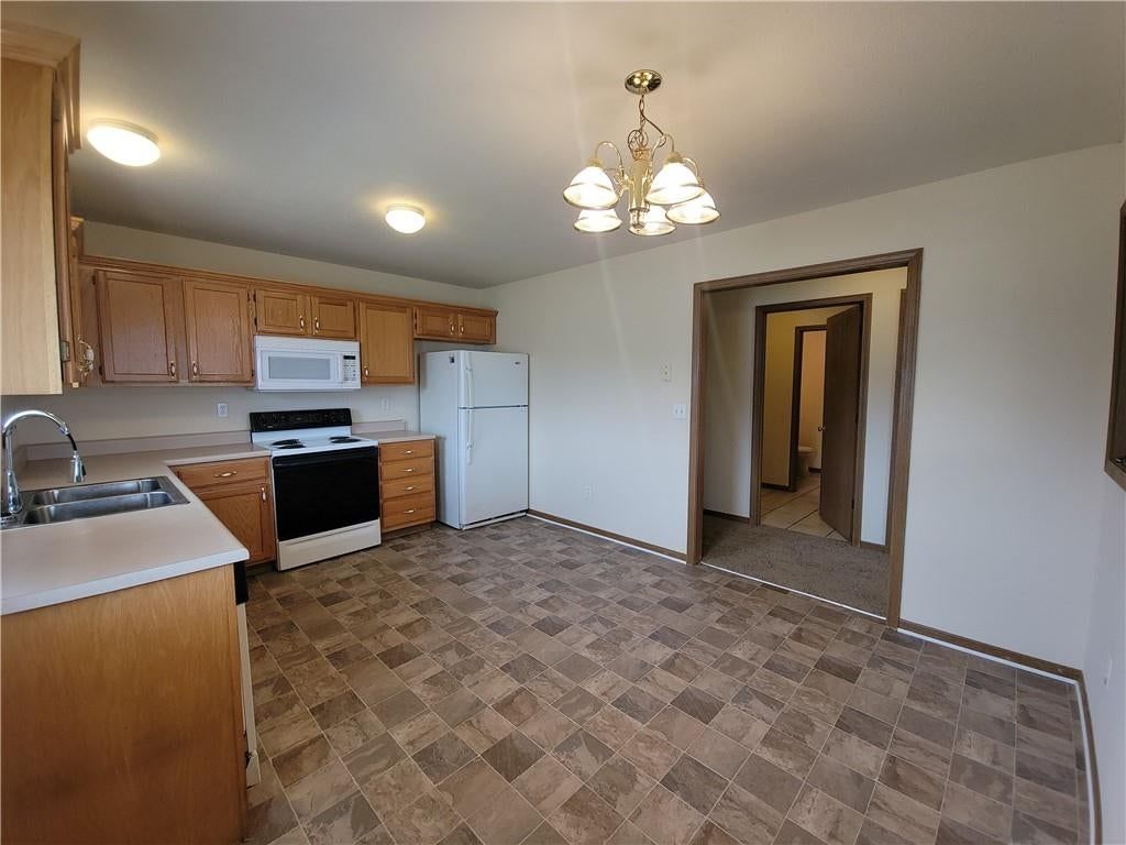 165 & 167 NW Woodbury Drive — photo 18