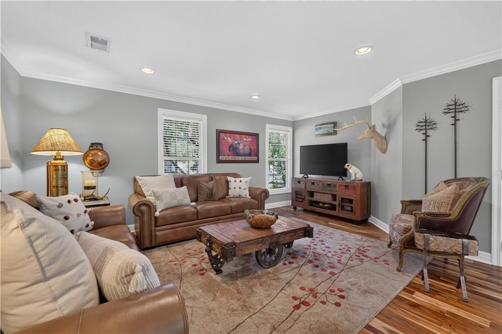 12816 Sagamore Road — photo 25