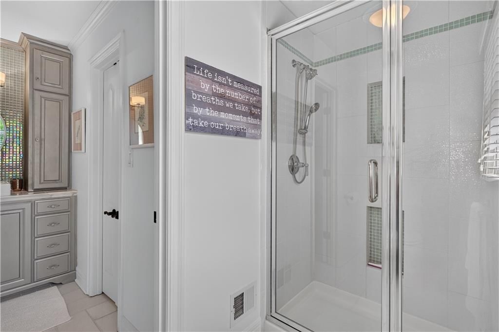 12816 Sagamore Road — photo 34