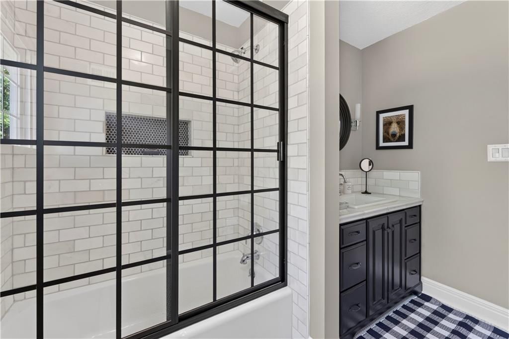 12816 Sagamore Road — photo 36