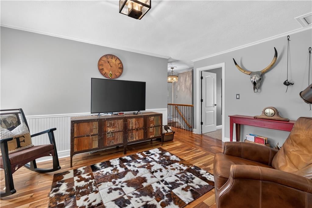 12816 Sagamore Road — photo 38
