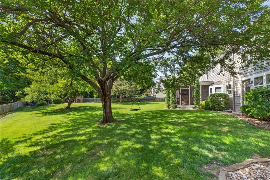12816 Sagamore Road — photo 49