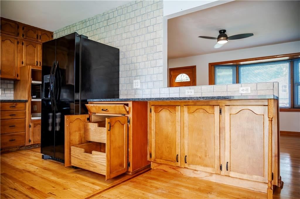4923 Evanston Avenue — photo 9