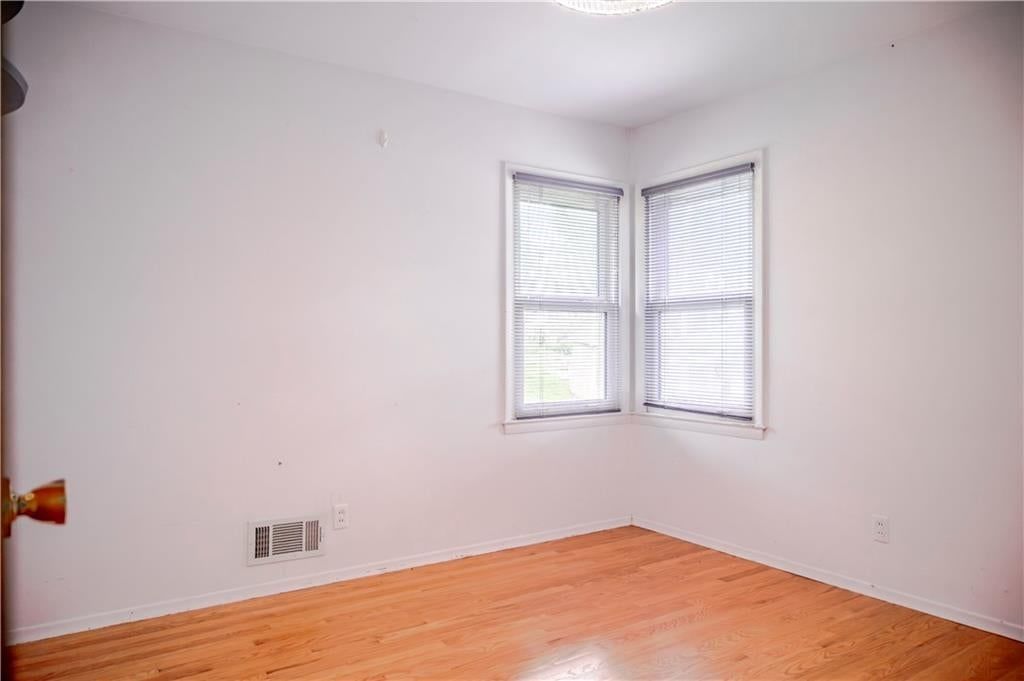 4923 Evanston Avenue — photo 11
