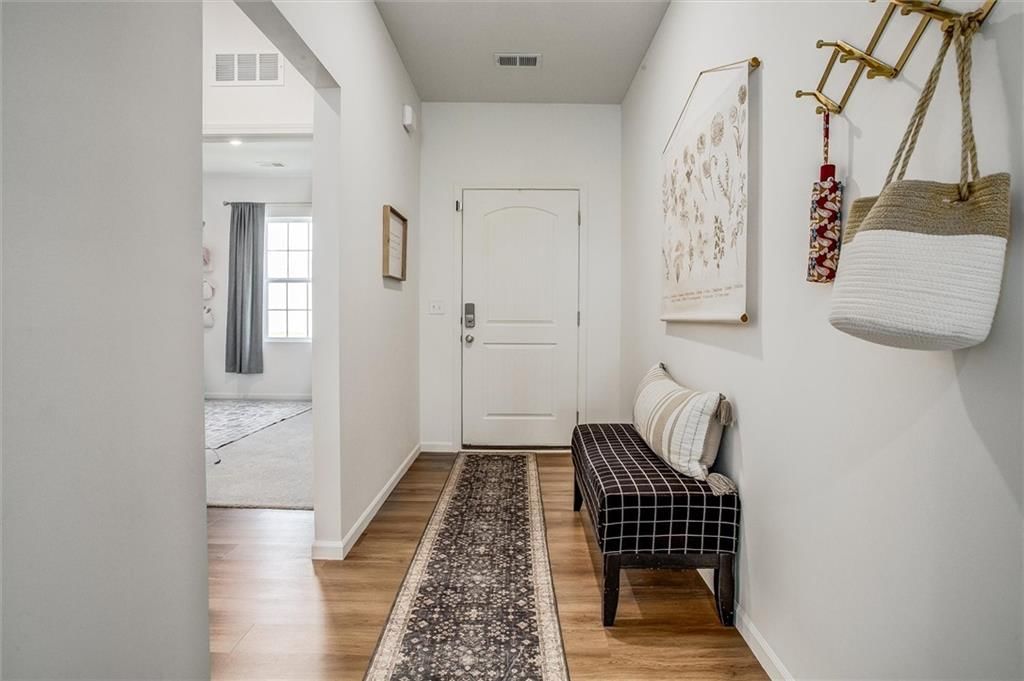 27031 E Oak View Drive — photo 4