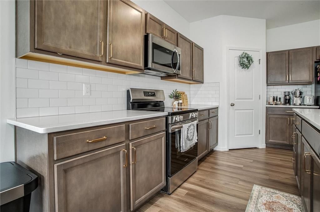27031 E Oak View Drive — photo 14