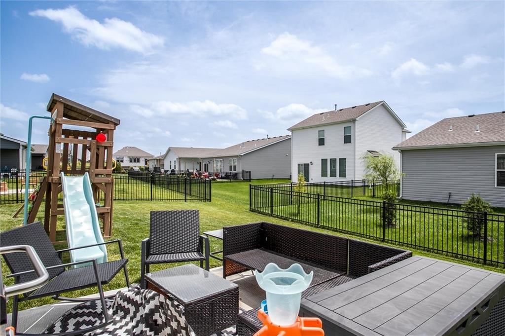 27031 E Oak View Drive — photo 31