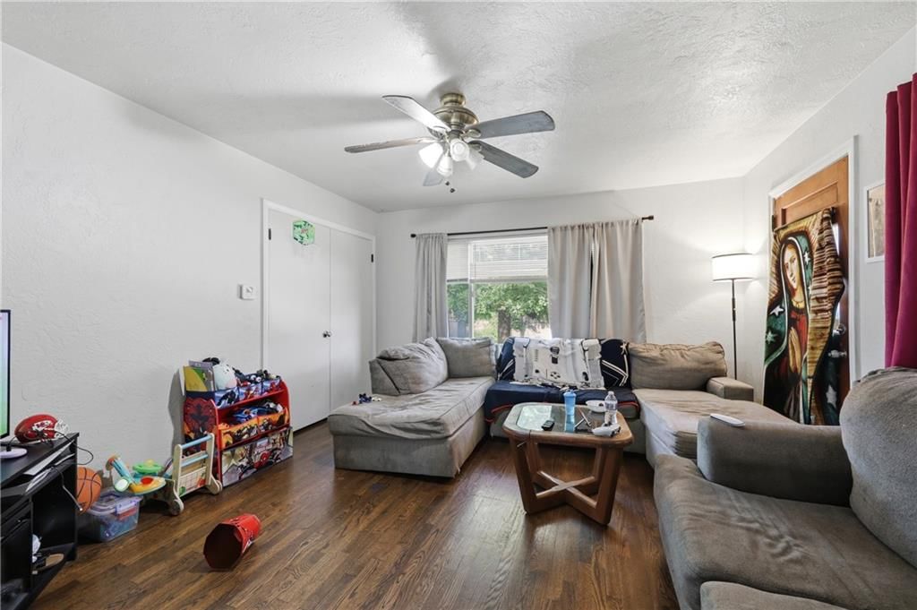 1532 S Ash Avenue — photo 15