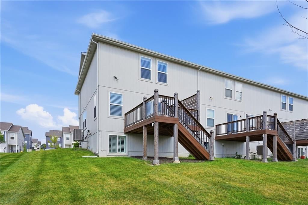 3727 SW Clayton Place — photo 32