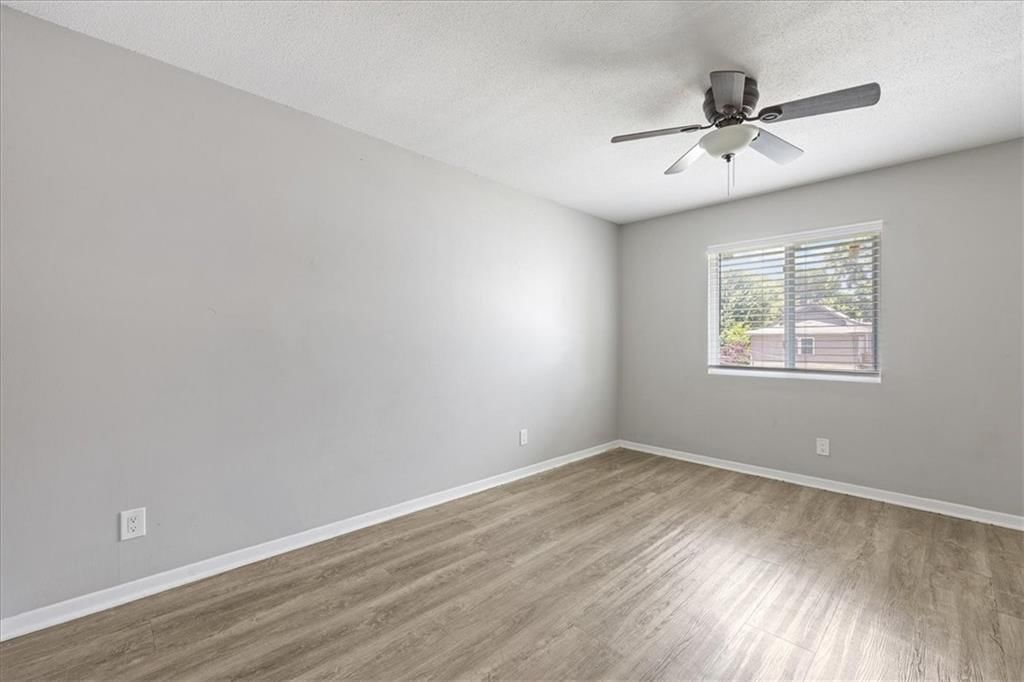 809 W 40th Street — photo 14