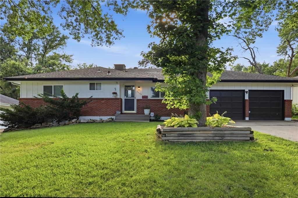 6426 Harvard Avenue, Raytown, MO