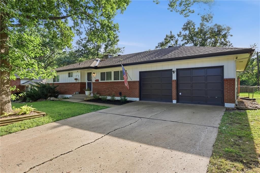 6426 Harvard Avenue — photo 4
