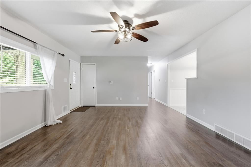 6426 Harvard Avenue — photo 8
