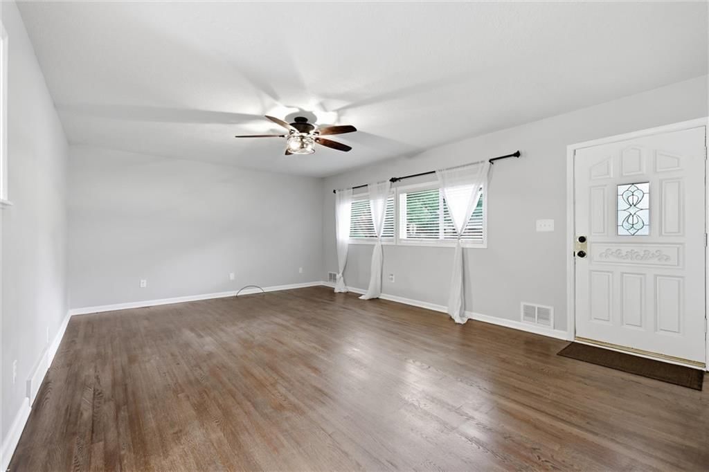 6426 Harvard Avenue — photo 9