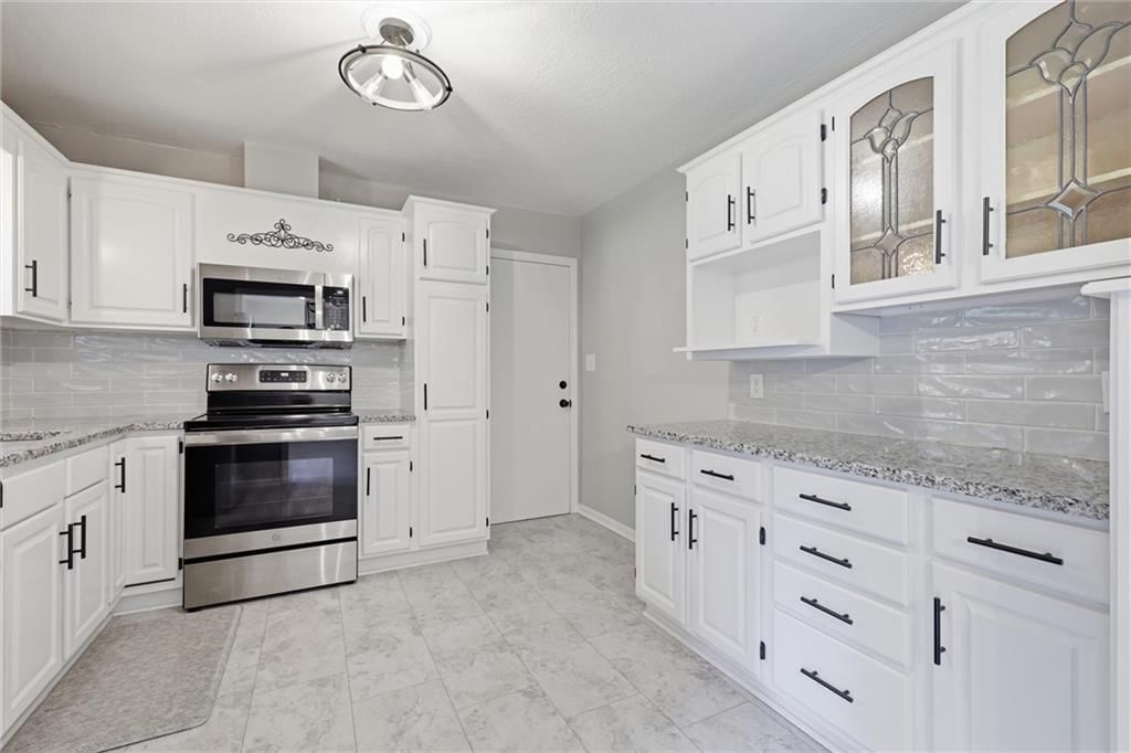 6426 Harvard Avenue — photo 12