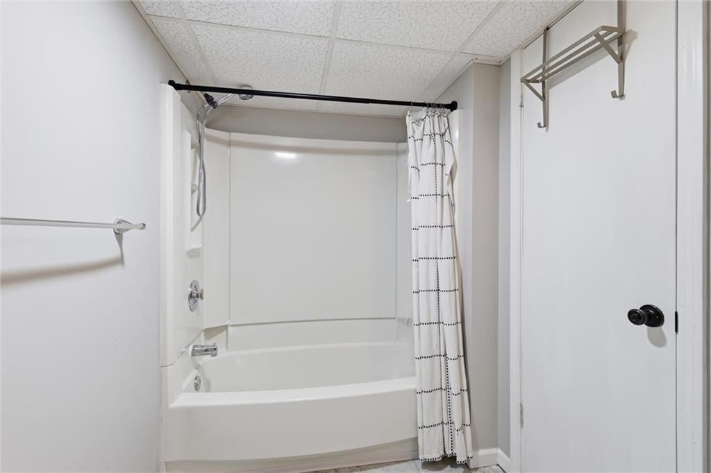 6426 Harvard Avenue — photo 28