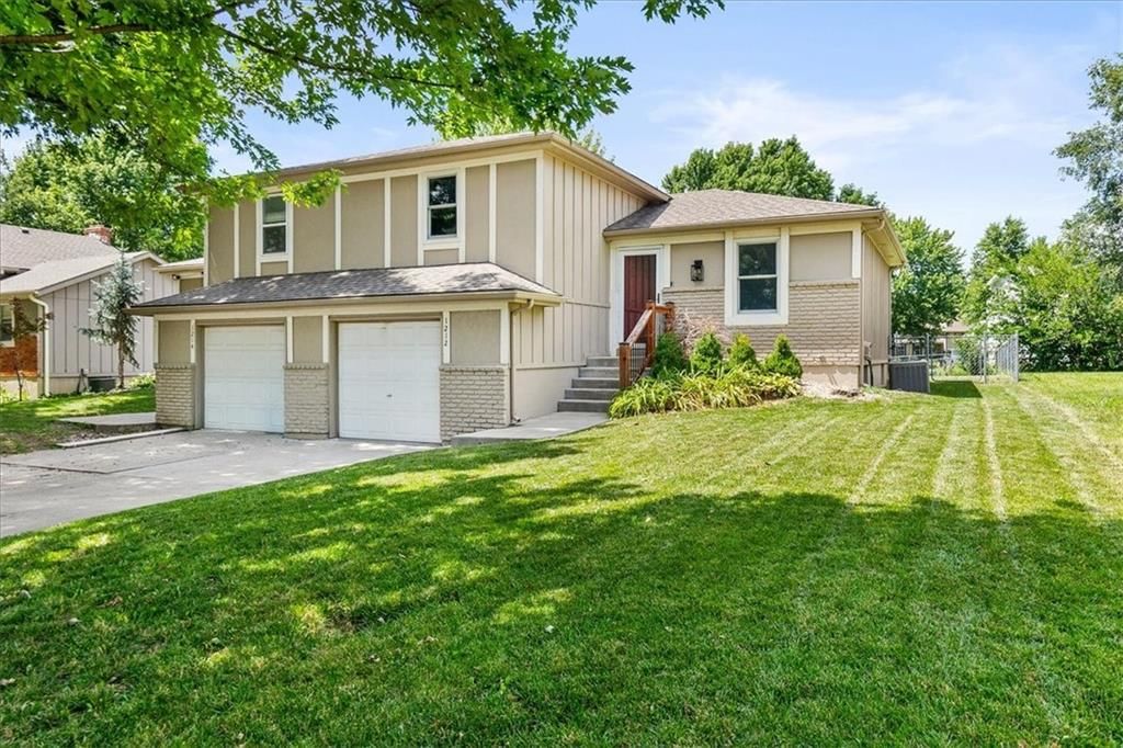 1212 W Sheridan Street — photo 2
