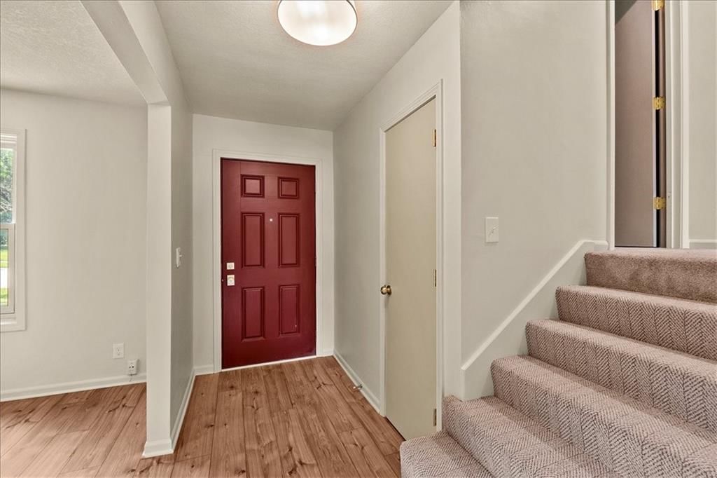1212 W Sheridan Street — photo 3