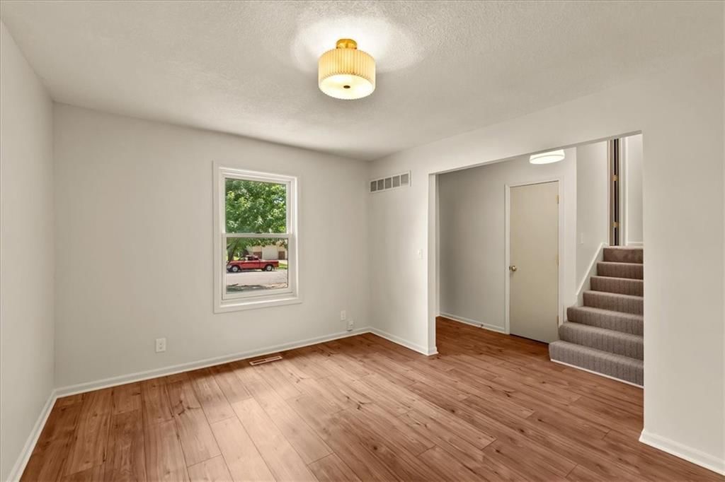 1212 W Sheridan Street — photo 6
