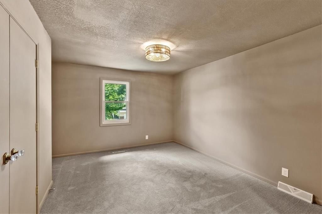 1212 W Sheridan Street — photo 14