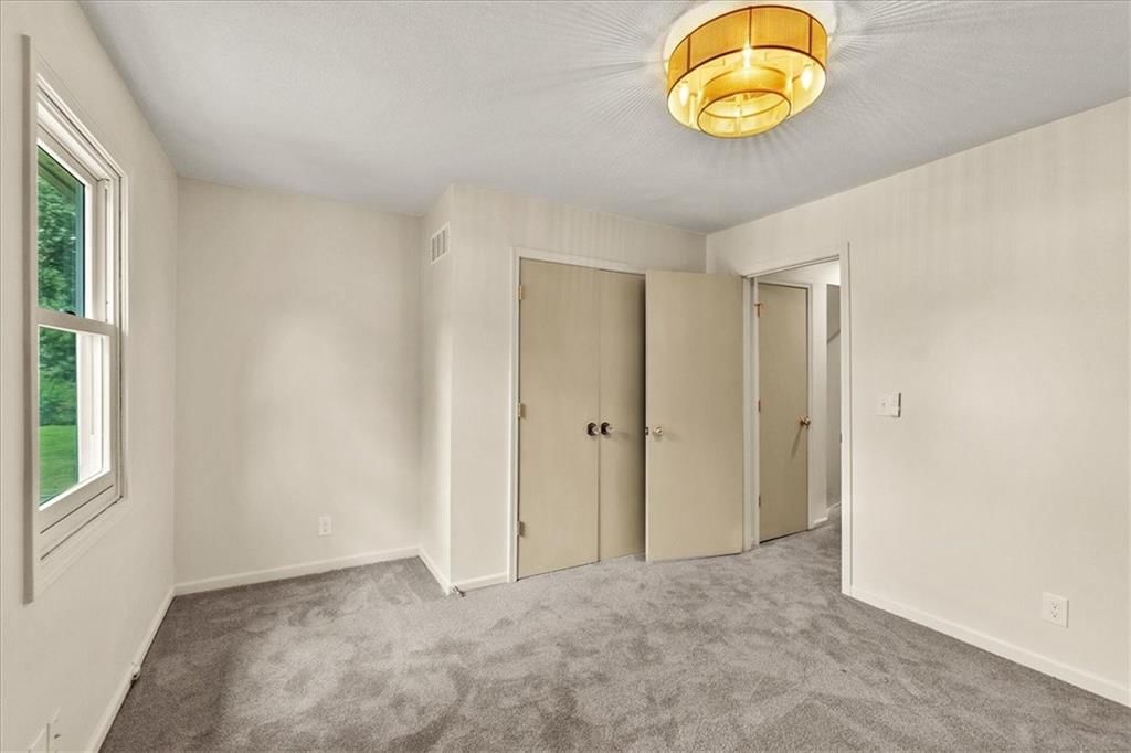 1212 W Sheridan Street — photo 18