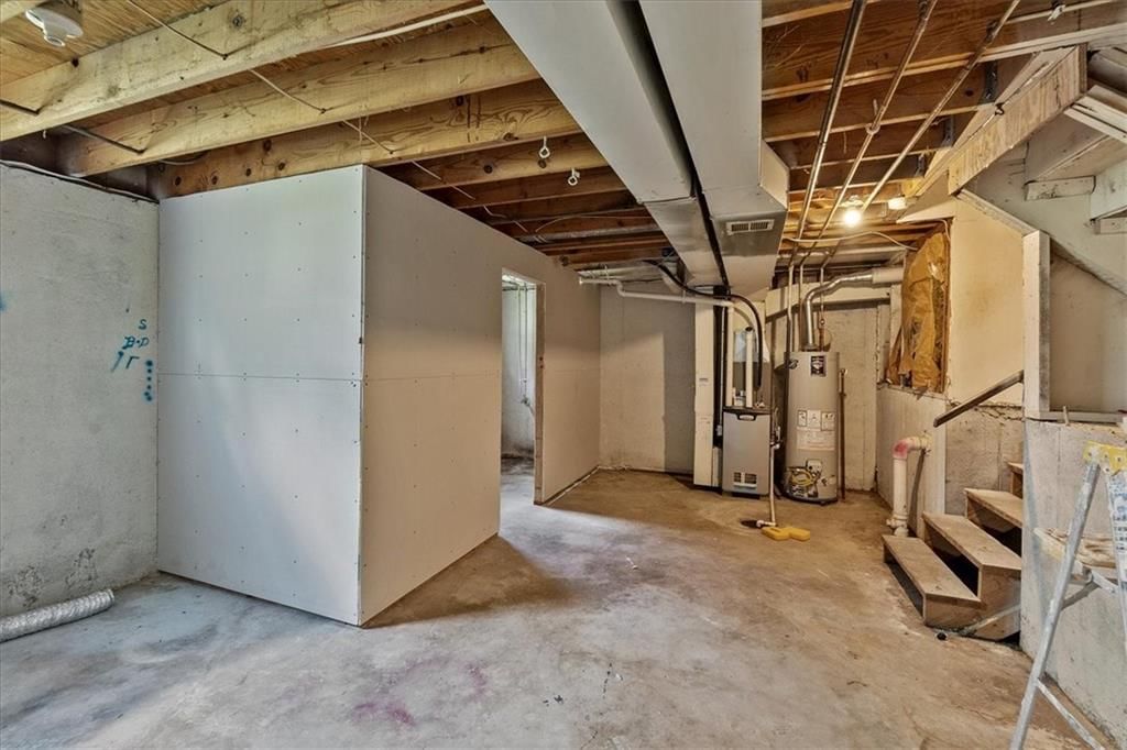 1212 W Sheridan Street — photo 22