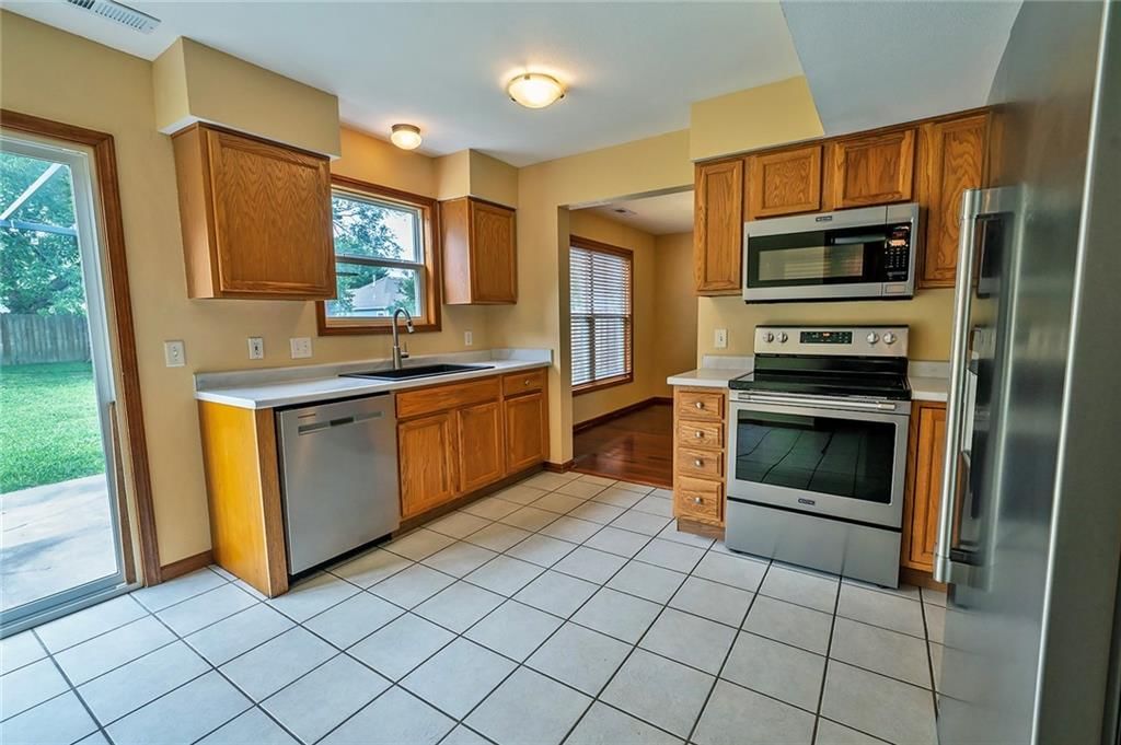 2108 E 26th Street — photo 10
