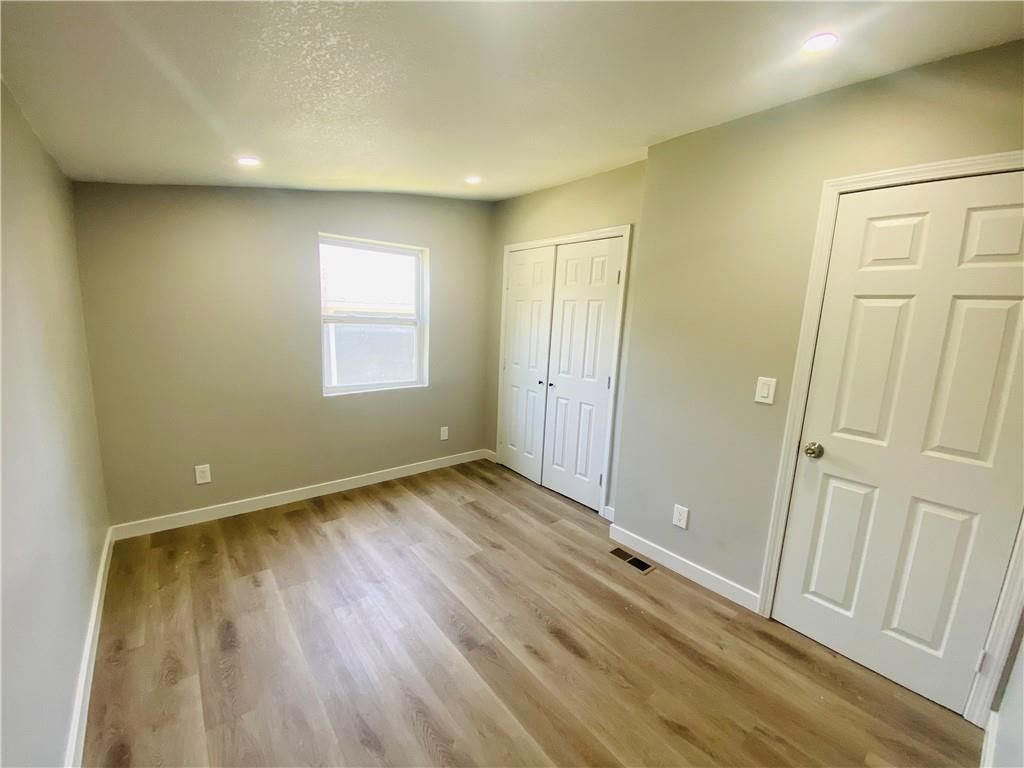 3208 Rowland Avenue — photo 13