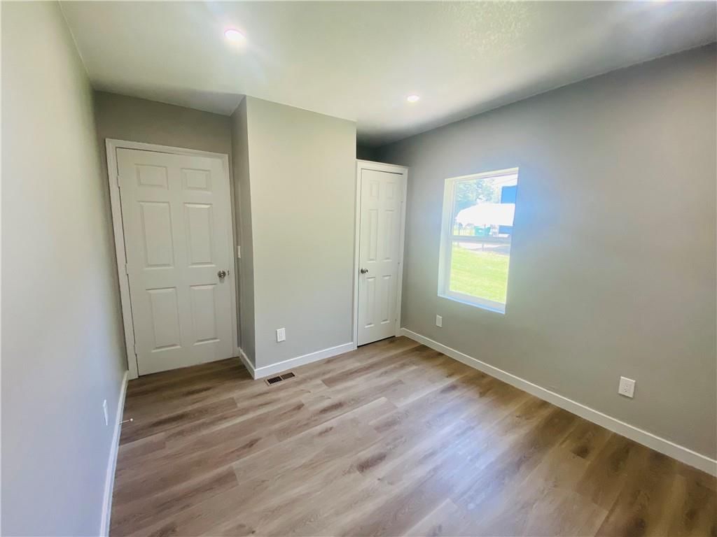 3208 Rowland Avenue — photo 15