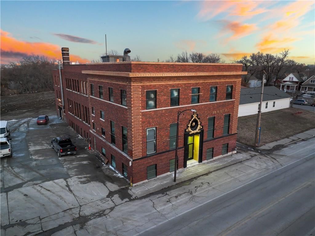 313 N 10 Street — photo 5