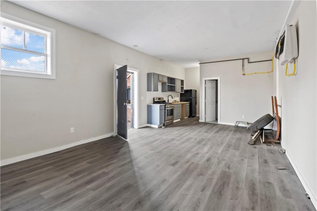 313 N 10 Street — photo 8