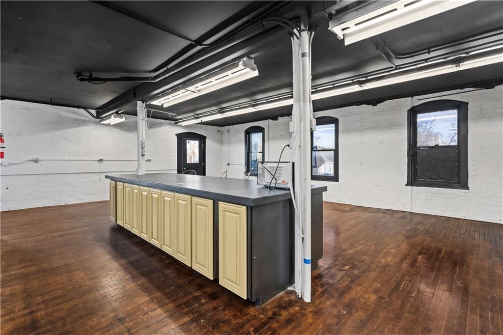 313 N 10 Street — photo 17