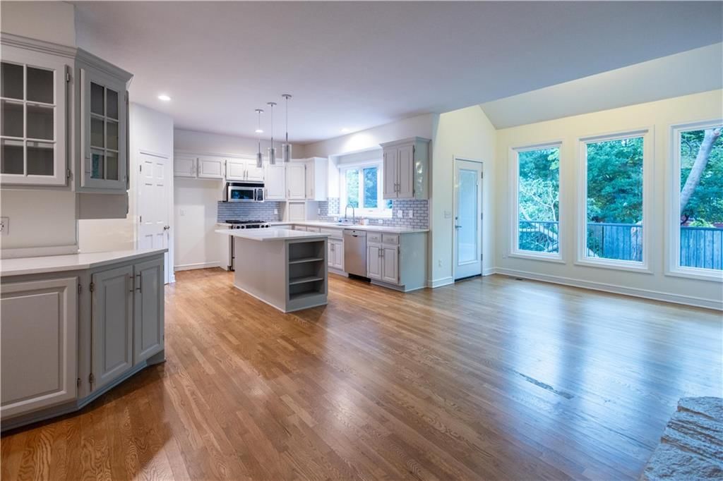 13164 Birch Street — photo 6