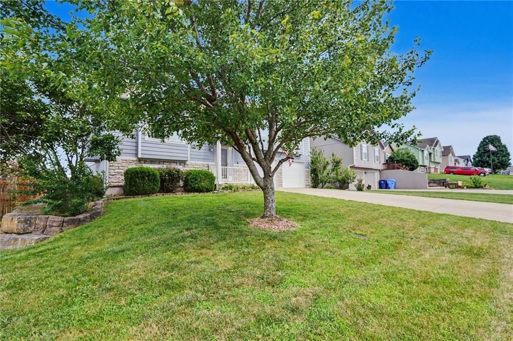 953 N Hickory Drive — photo 3