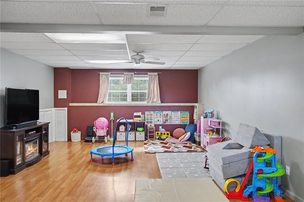 953 N Hickory Drive — photo 22