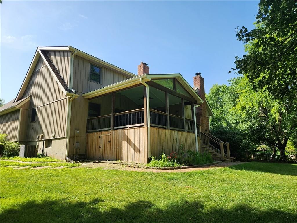 6334 W 108th Street — photo 2