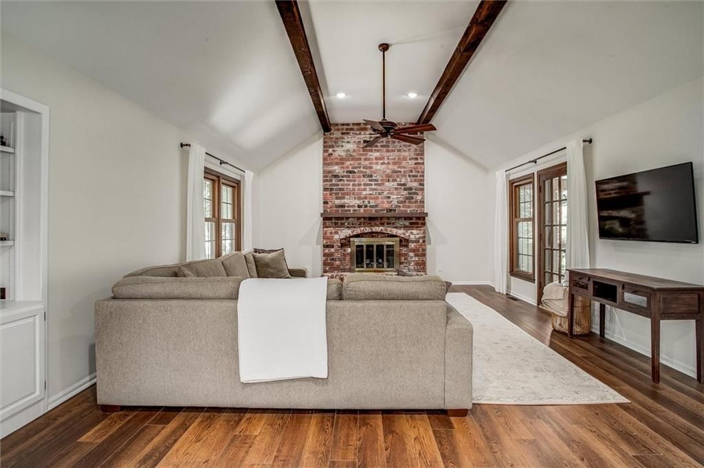 6334 W 108th Street — photo 8
