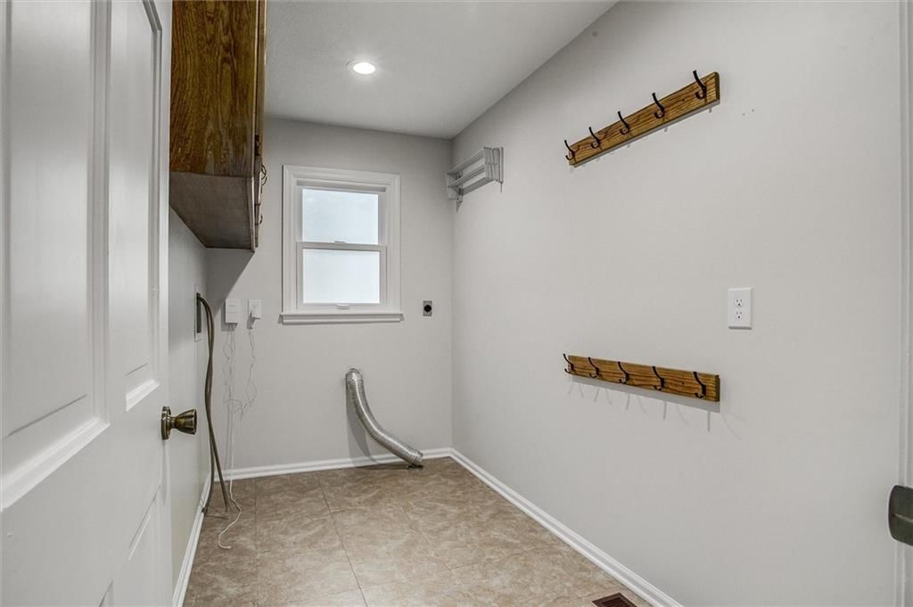 6334 W 108th Street — photo 15