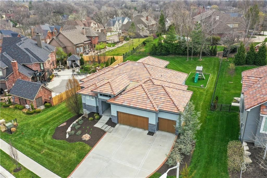 5961 N Cosby Avenue — photo 3