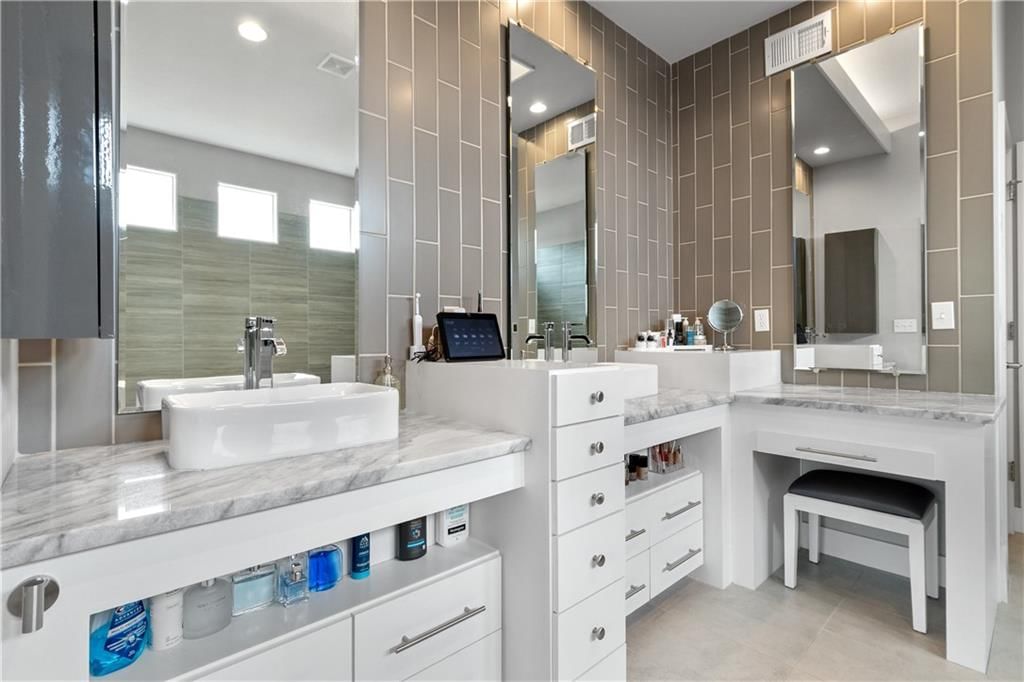 5961 N Cosby Avenue — photo 26