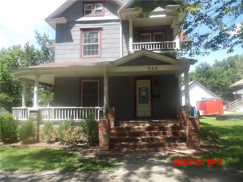 824 North Street — photo 3