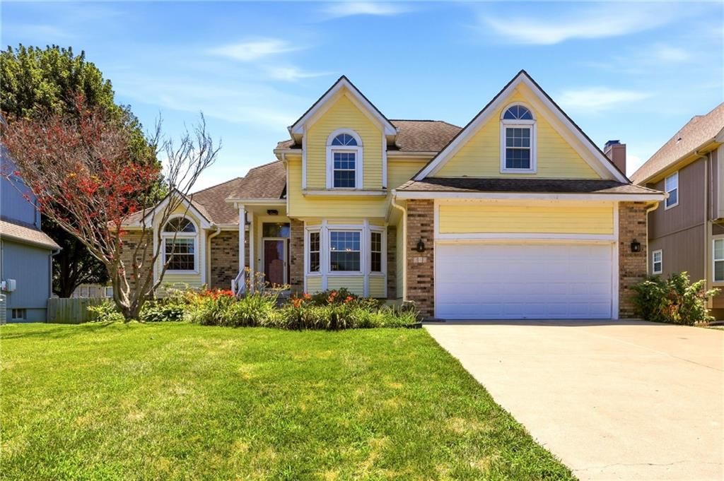 340 SE Bingham Drive — photo 1