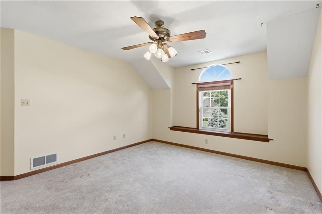 340 SE Bingham Drive — photo 32