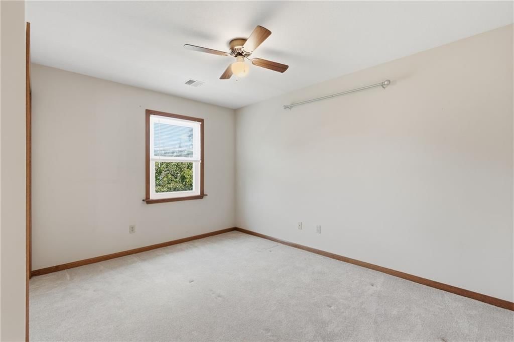 340 SE Bingham Drive — photo 37
