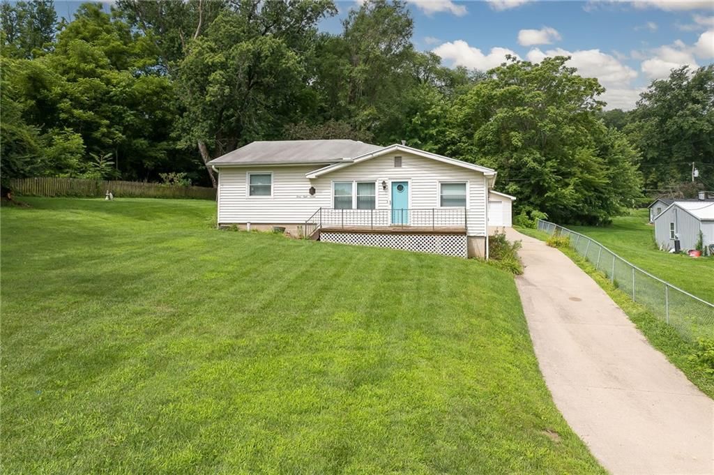 3816 E Ayrlawn Drive — photo 2