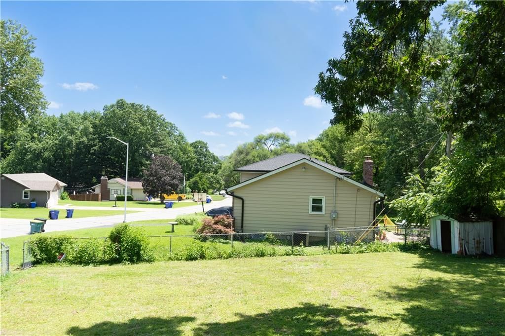 5628 Melrose Lane — photo 3