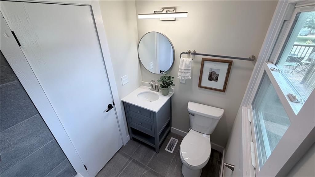 5628 Melrose Lane — photo 14