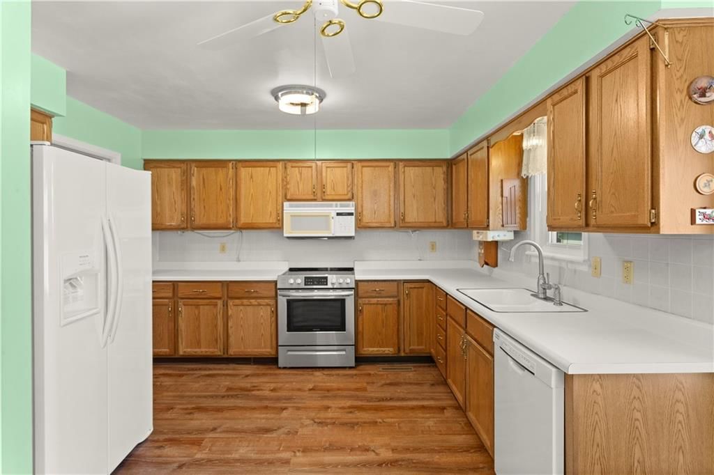 11813 E 47TH Terrace — photo 4