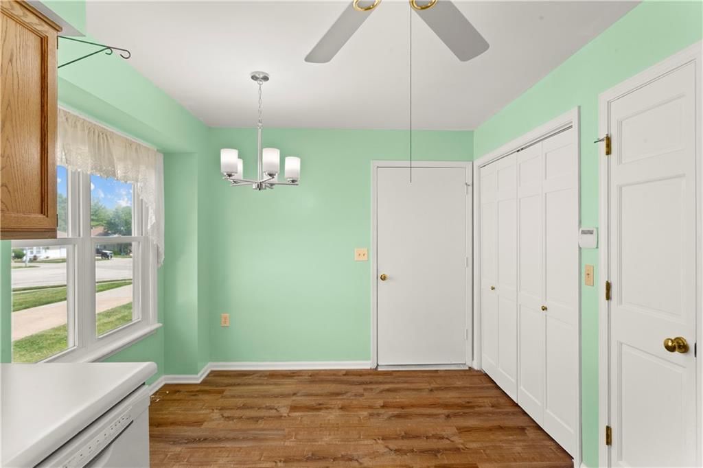 11813 E 47TH Terrace — photo 5